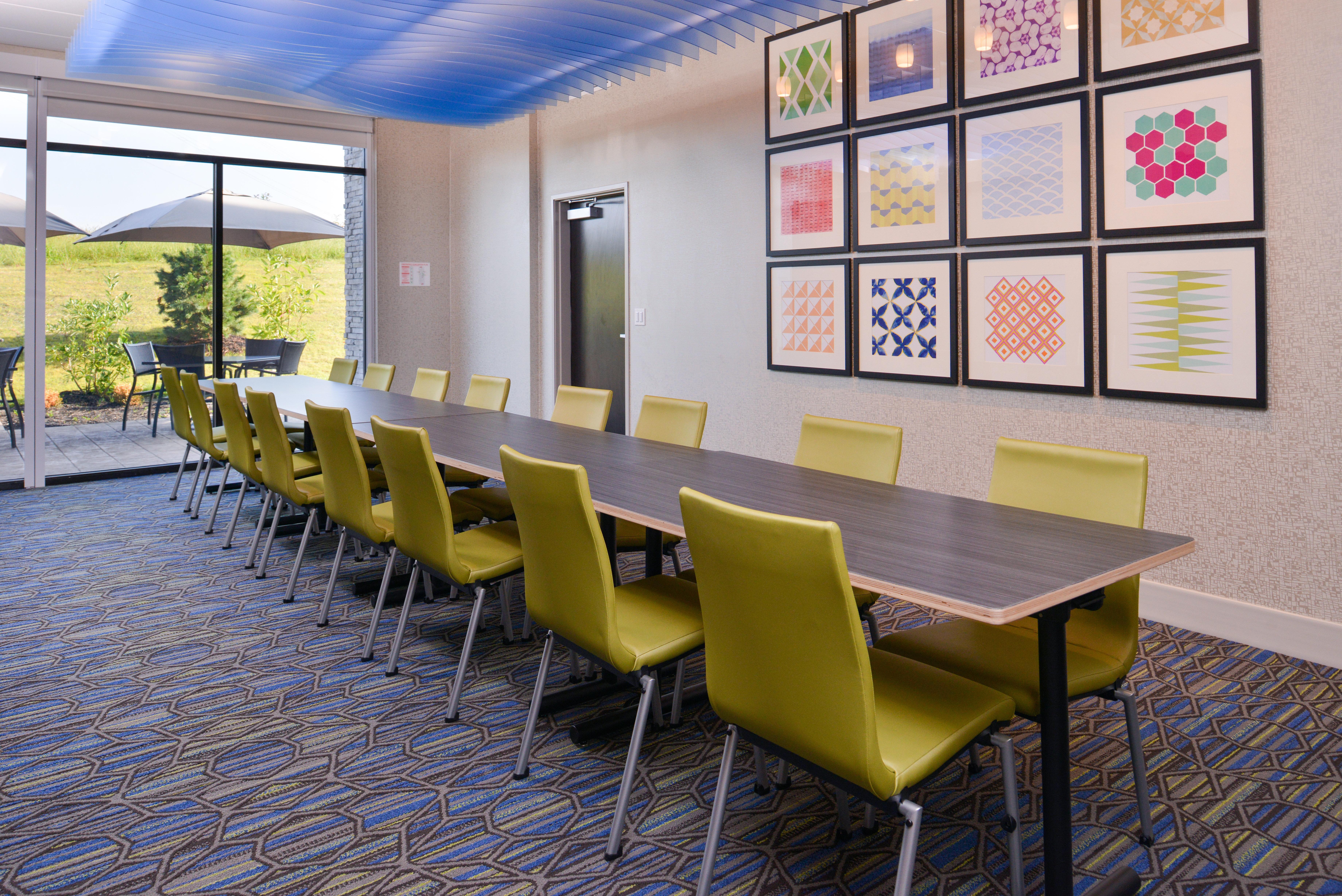 Holiday Inn Express & Suites - Olathe West By Ihg Exteriör bild